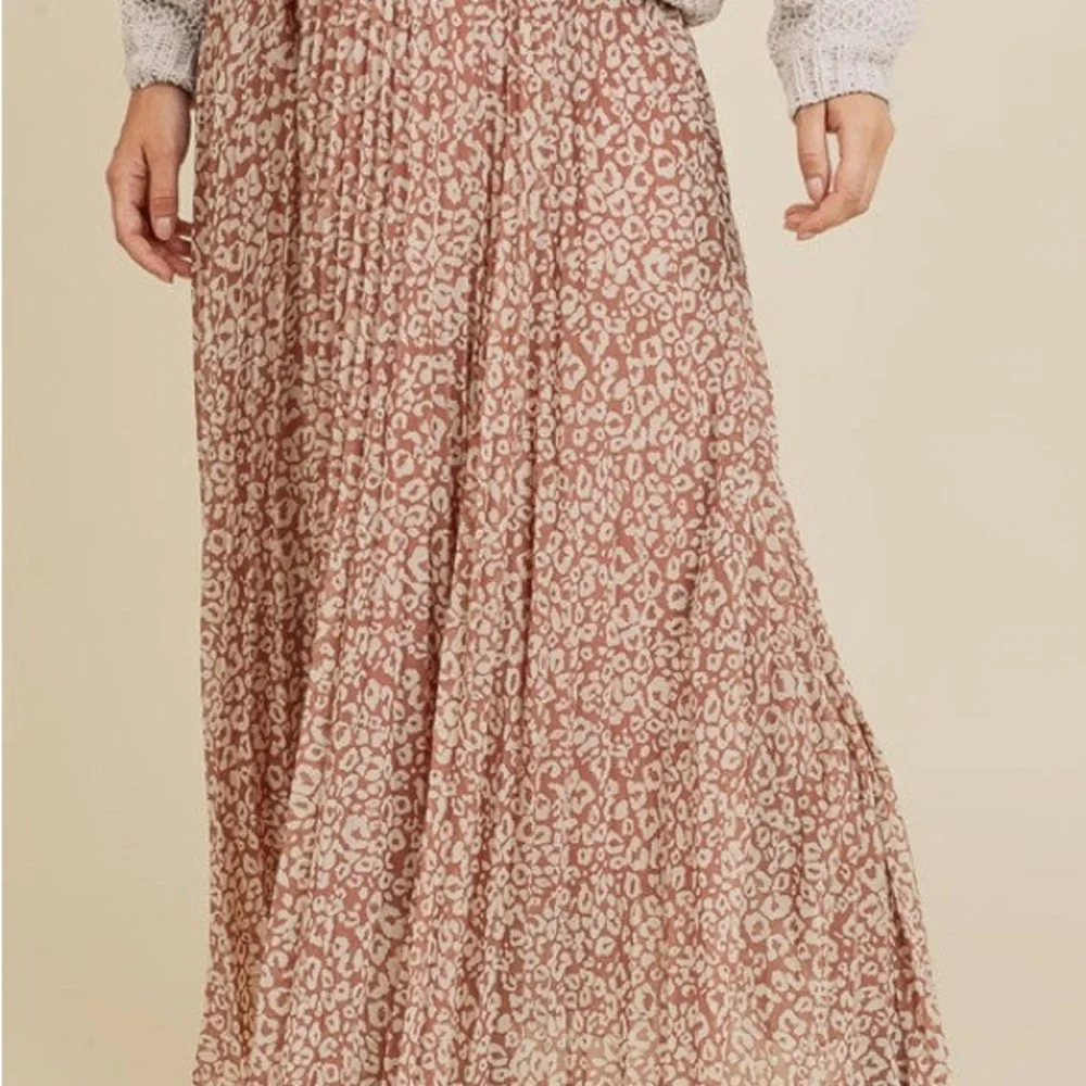 Leopard print Maxi Skirt - pink - Picture 1 of 3